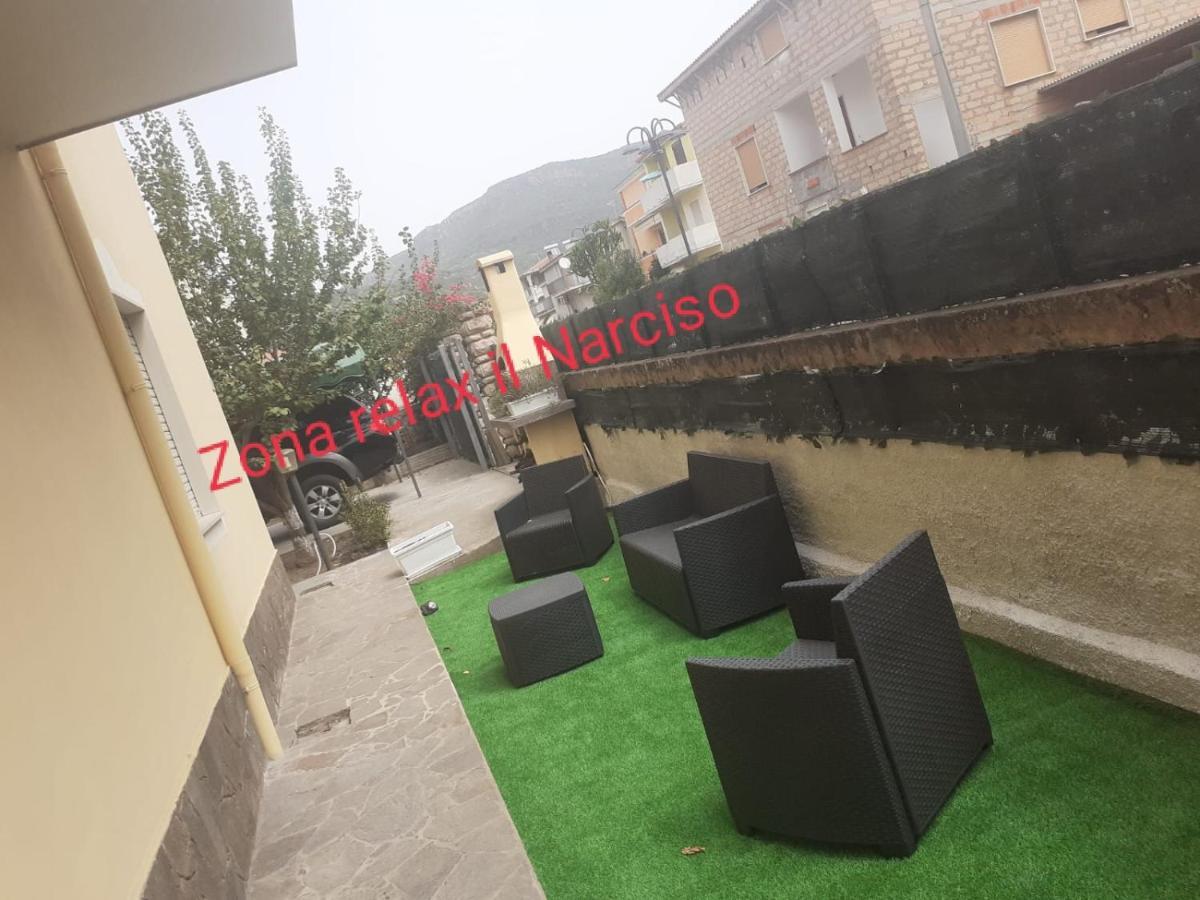 Il Narciso Apartment Bosa Luaran gambar